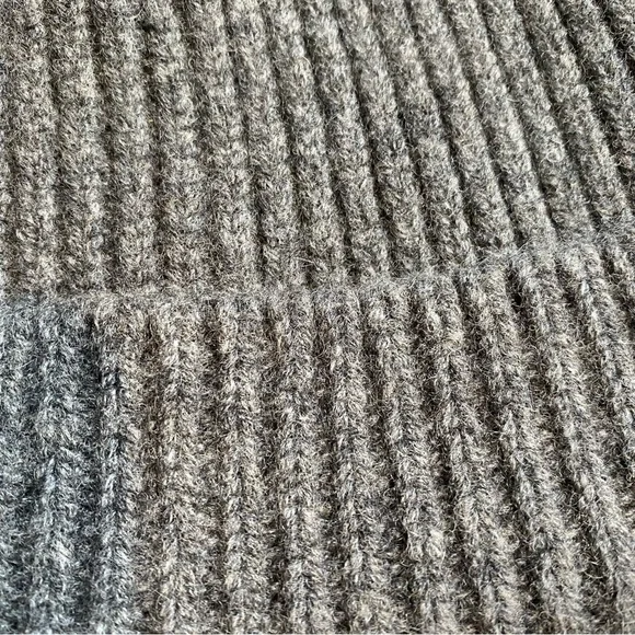 BURBERRY $340 Ribbed Gray Wool Cashmere Beanie Hat 56-61cm EUC - Picture 5 of 9